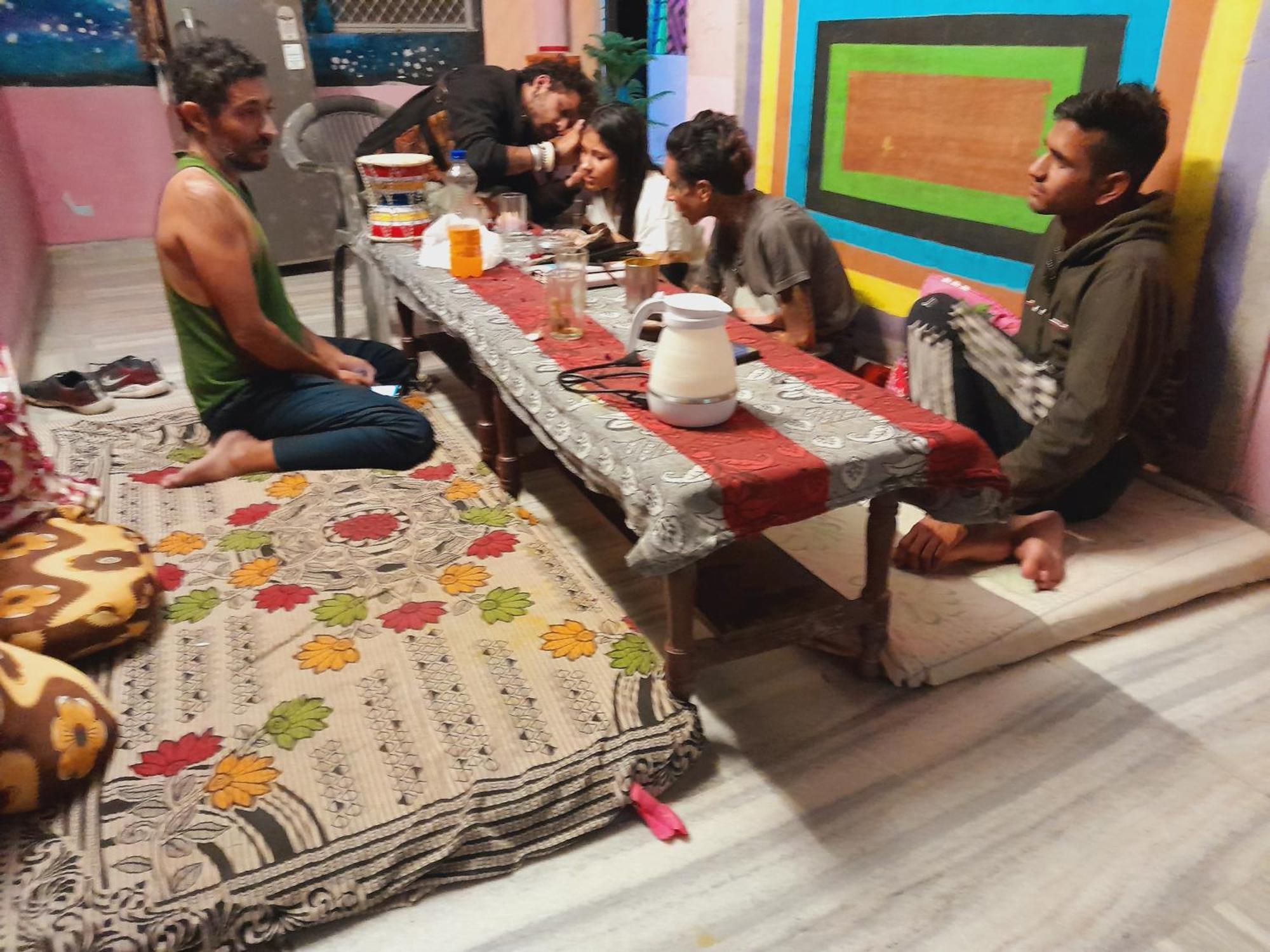 Hostel Monalisa بوشكار المظهر الخارجي الصورة
